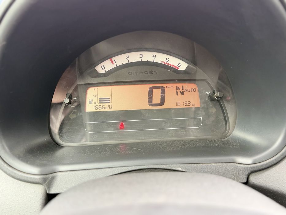 Vând citroen c2 automat