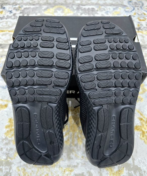Under Armour Charged Surge 4