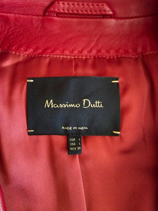 Стилно кожено яке от Massimo Dutti.