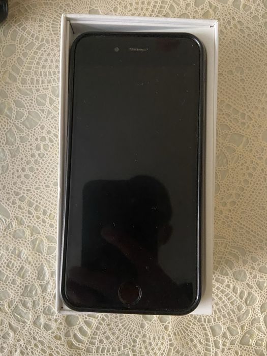 Urgent  două iphone 6 unul funcional pt piese este spart displyu