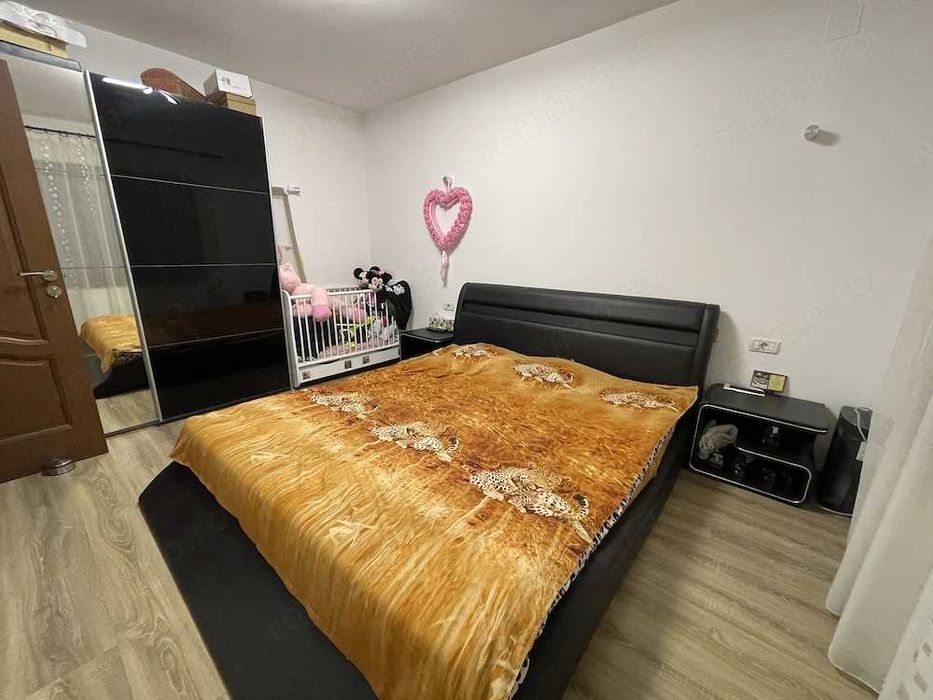 Proprietar vând casă cu teren în vatra satului Săcălaz