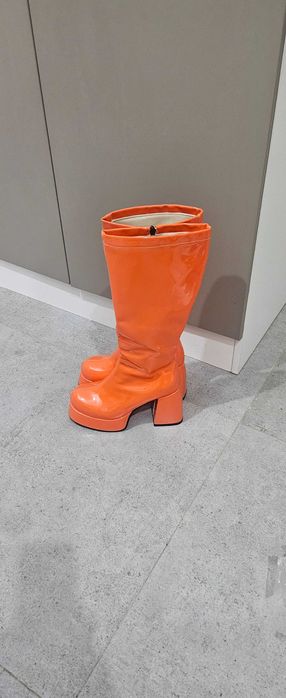 Сапоги оранжевые