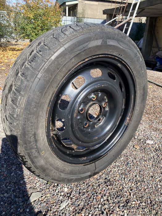 Продам диск с резиной 195/60 R 15
