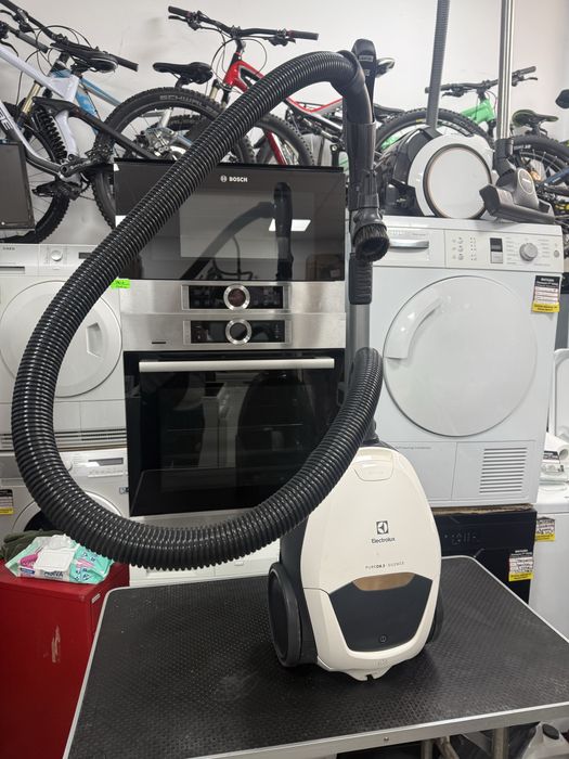 Прахосмукачка Electrolux Pure D8.2 Silence