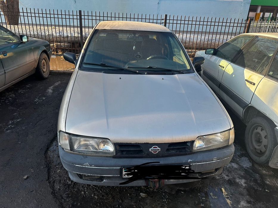 Nissan Primera p10
