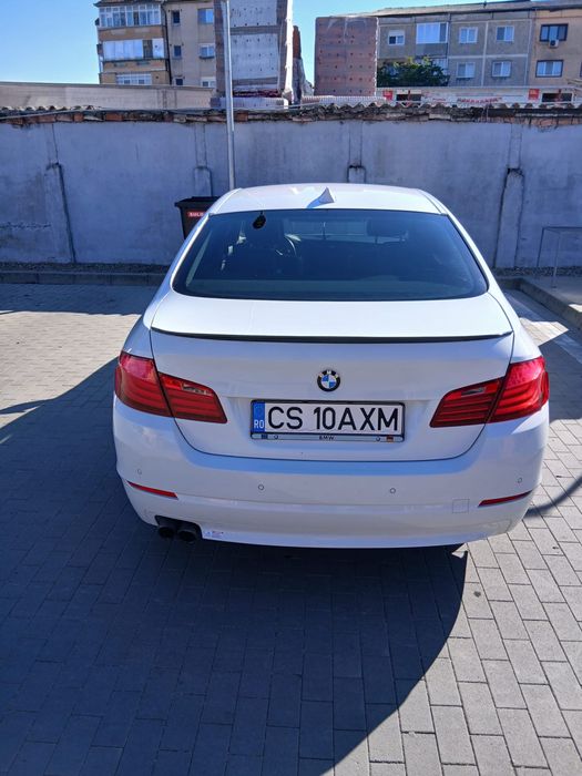 BMW Seria 5 2011 — imagine 5