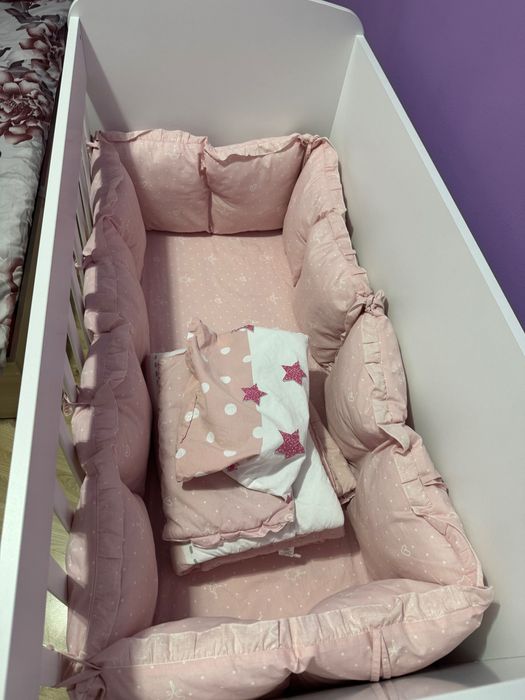 Продавам Бебешко Легло  с Колела и Матрак 60X120СМ