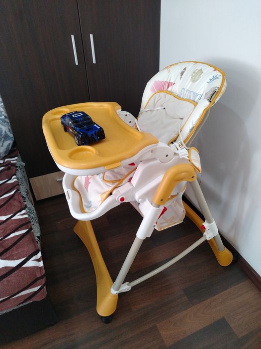 Scaun masa bebeluș