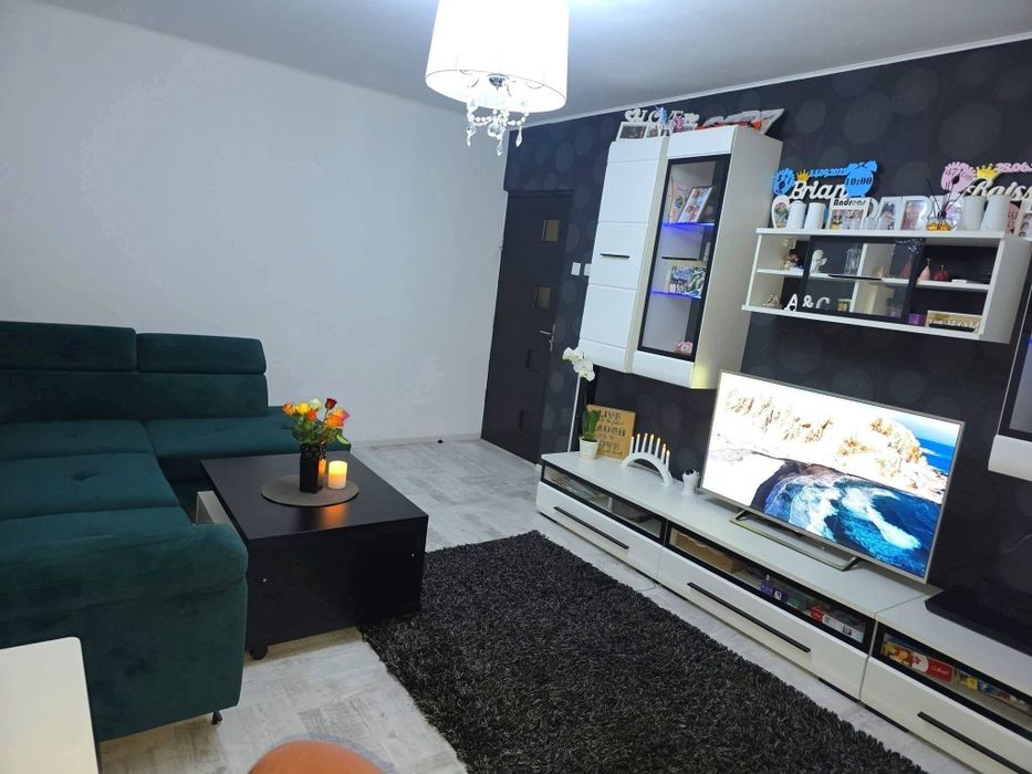 De vanzare Apartament 3 Camere