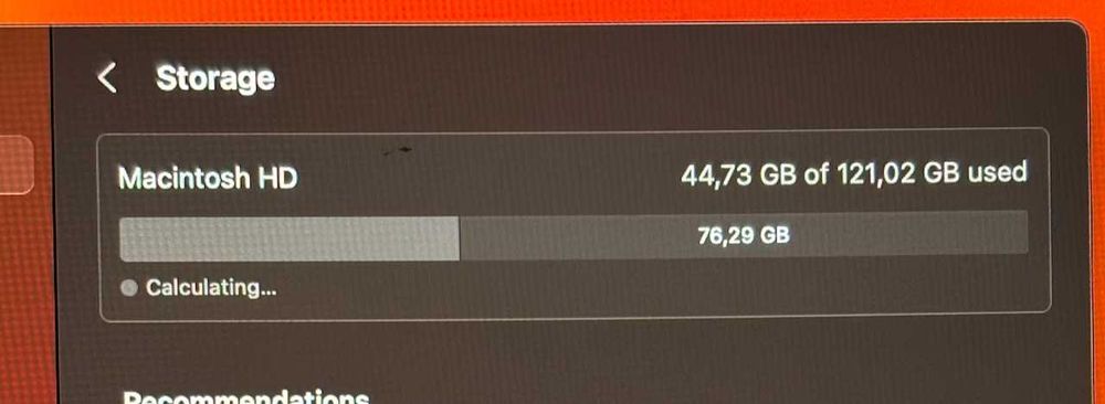 MacBook Pro 13-inch, 2017, Two Thunderbolt 3 ports, A1708