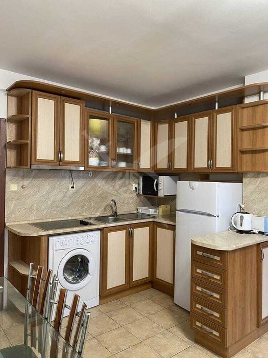 Двустаен - Свети влас