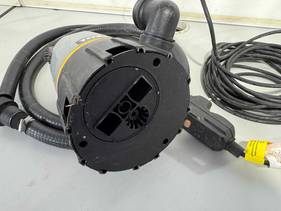 Помпа потопяема - Titan 400 W / 10000 l/h