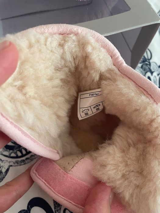 UGG бебешки ботушки