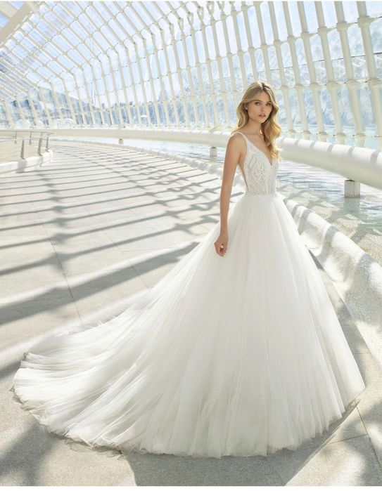 Rochie Mireasa  by designer Rosa Clara