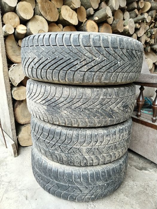 185/55/R15 de Fiat genti aluminiu si cauciucuri p