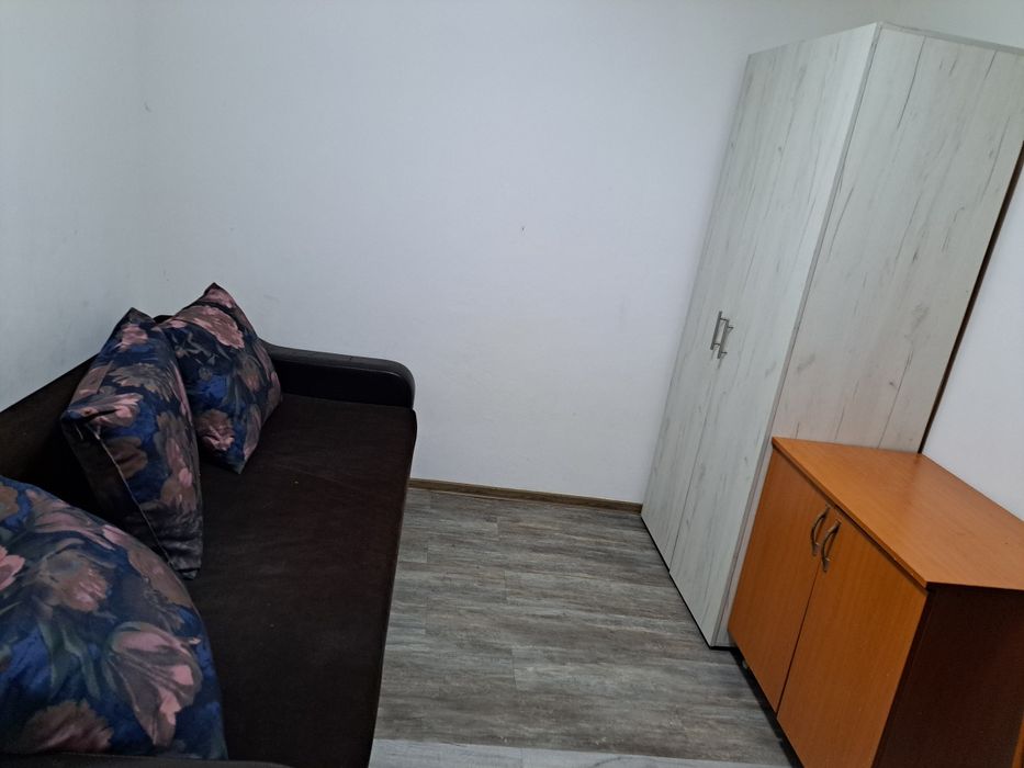 Garsoniera de închiriat