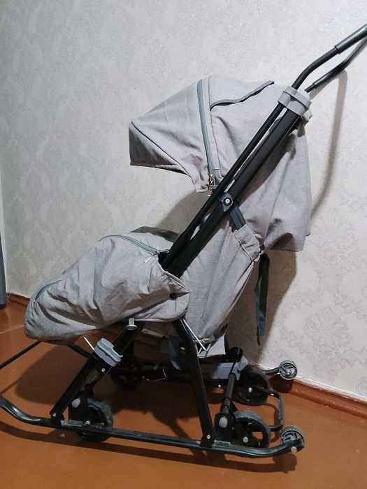 Продам санки - коляску