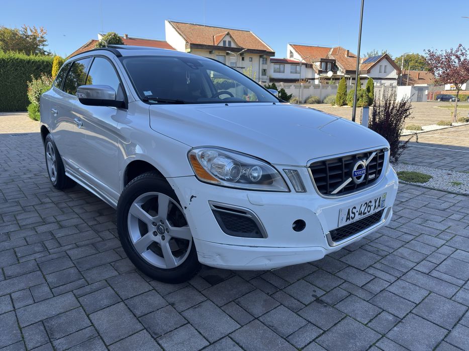 VOLVO XC60 2010 — imagine 2
