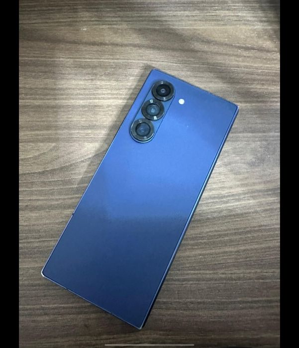 Samsung galaxy z fold 6