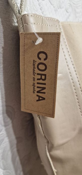 Продаются демисезонные сапоги