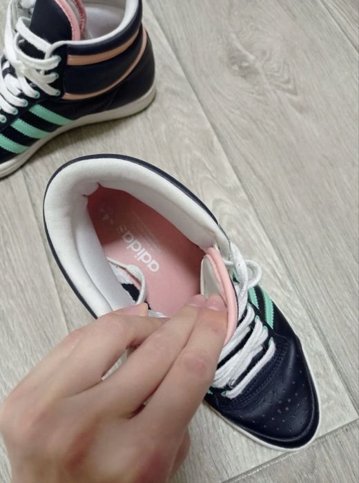 Кроссовки Adidas оригинал