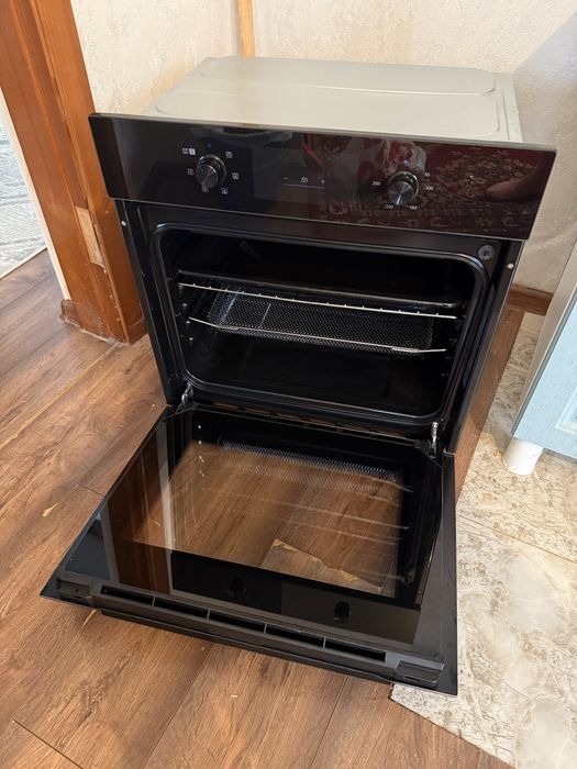 Духовой шкаф Midea