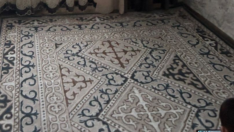 Ковер 2-4 почти новый