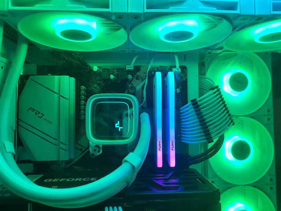 RTX 4060 Ti / Ryzen 7 / 32GB – ТОП геймърски компютър