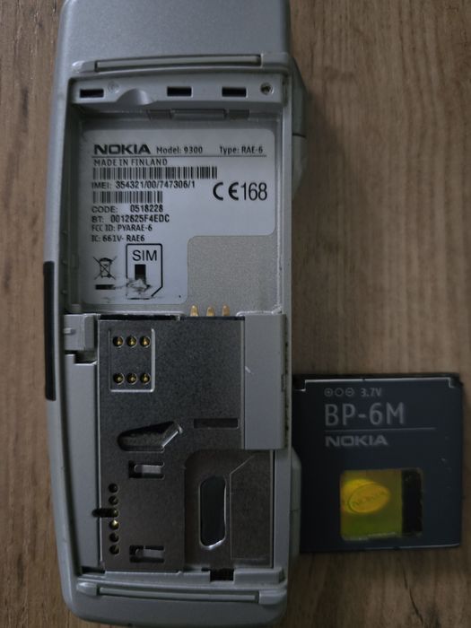 Продам Нокиа 9300