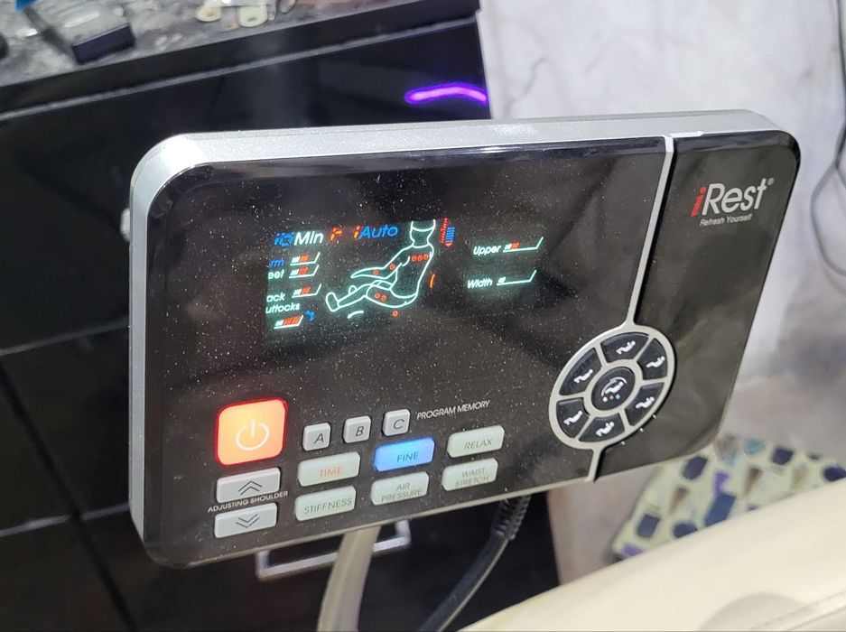 Продается массажное кресло