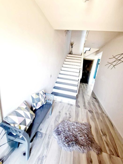 Vand Casa strada Narciselor /Floreşti