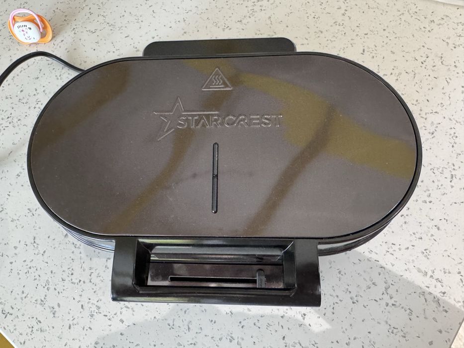 Aparat pentru vafe Starcrest, folosit o singura data