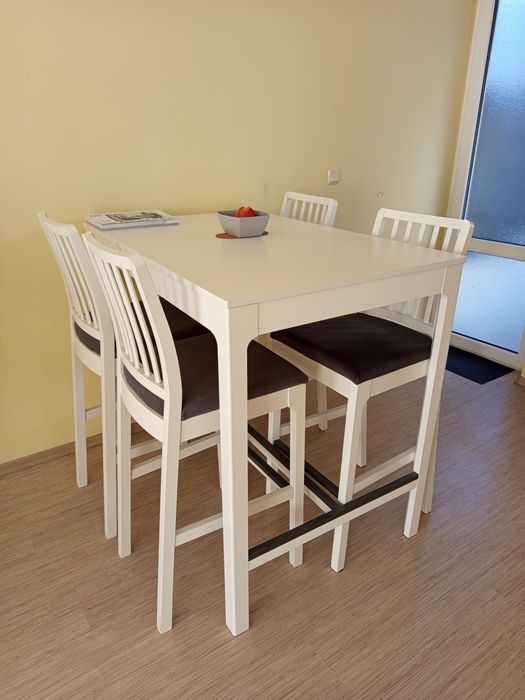 МНОГО СПЕШНО ПРОДАВАМ! Комплект от бар маса с 4 стола EKEDALEN, от ИКЕ