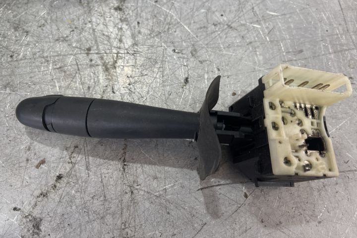 Maneta stergatoare parbriz si luneta Dacia Logan prima generatie