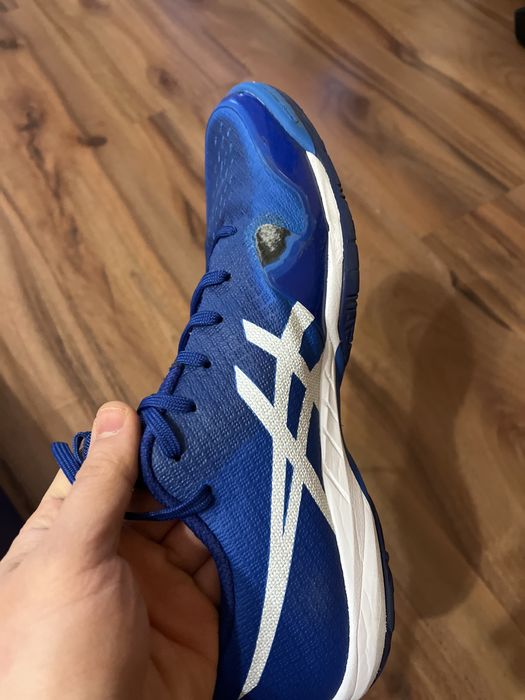 Асикс обувки за скуош и бадминтон (и други спортове на закрито)