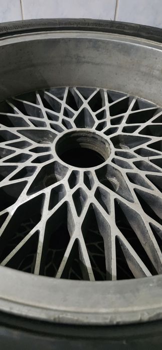 Диски R16 разноширокие