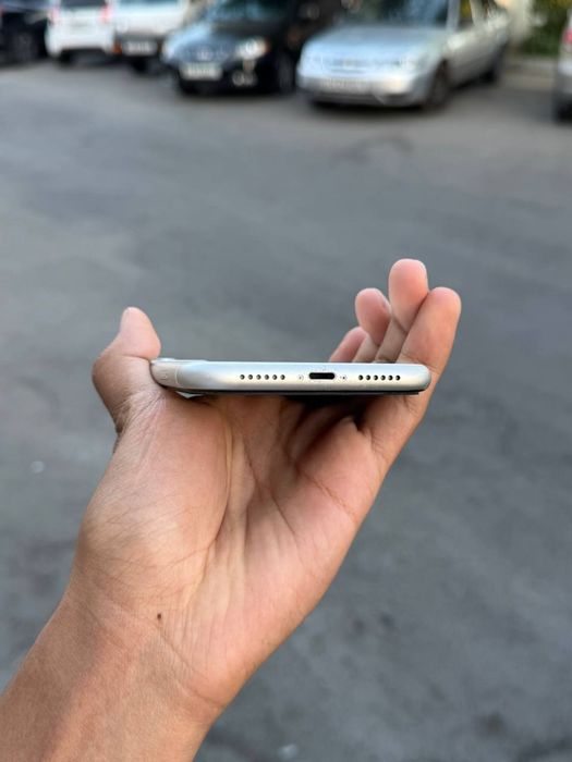iphone 11 128gb 75% holati ideal