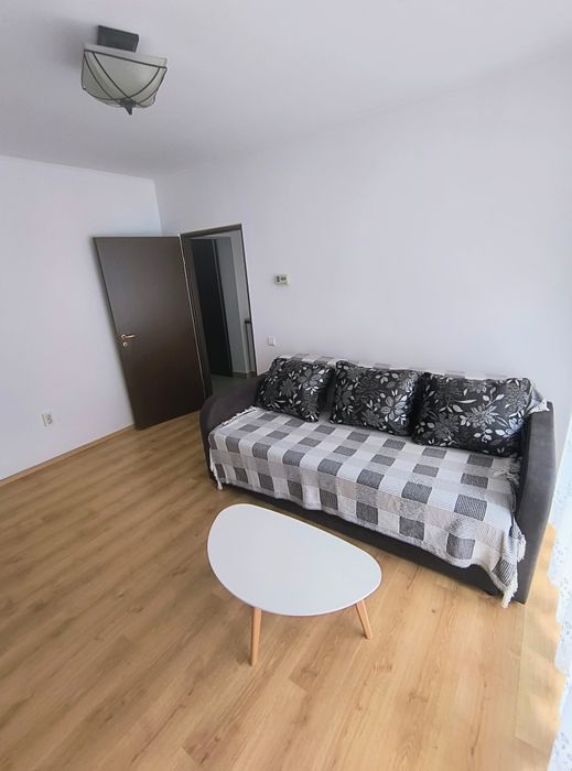 Apartament cu o cameră de inchiriat