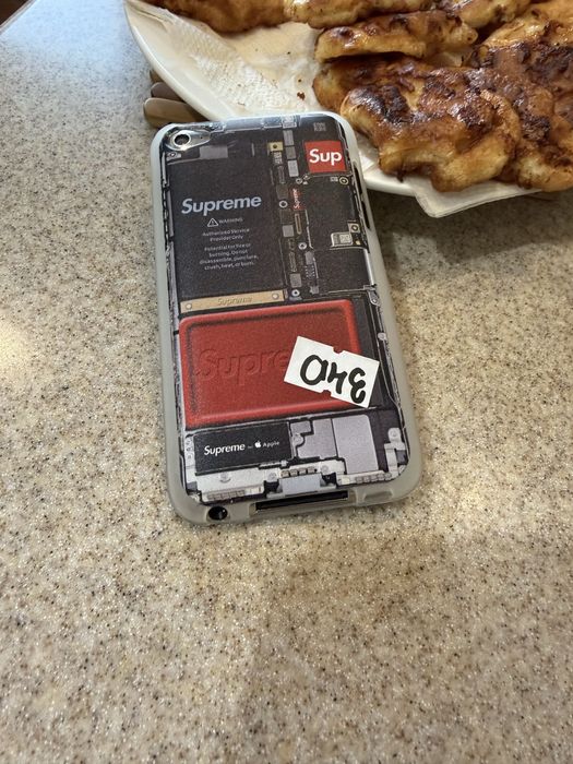 iPod Touch 4, 64gb.