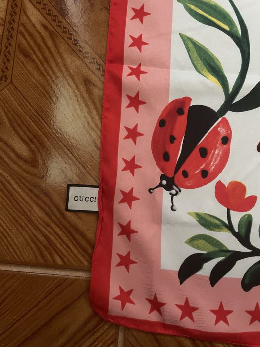 Gucci “L’Aveugle Par Amour” 100% Silk Scarf