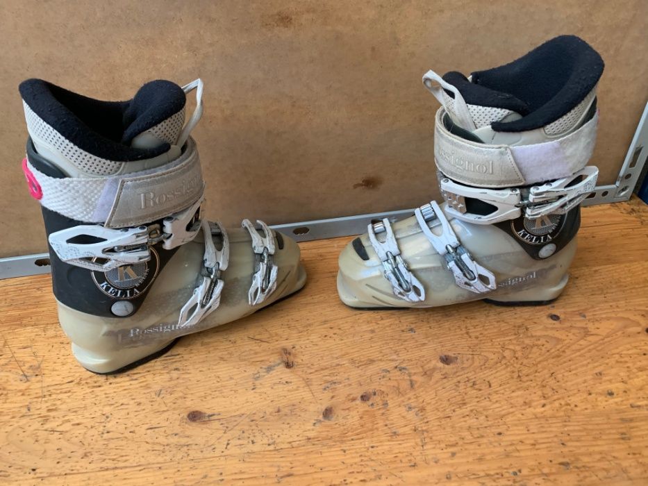 Clapari ski schi Rossignol Kelia ,Marime EU:36.5 Mondo:23.5