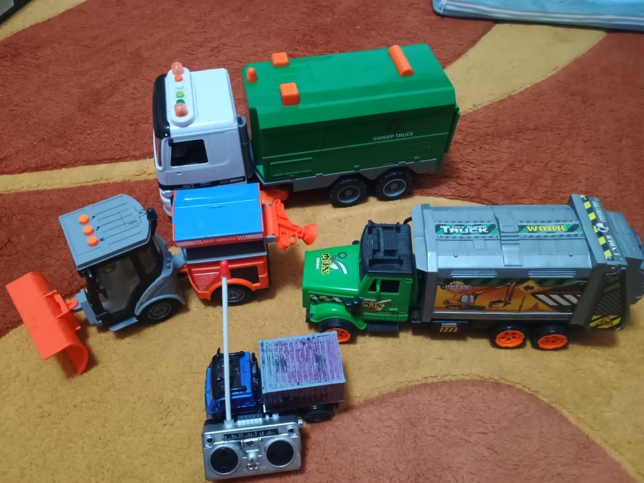 Masina de gunoi  pentru copii