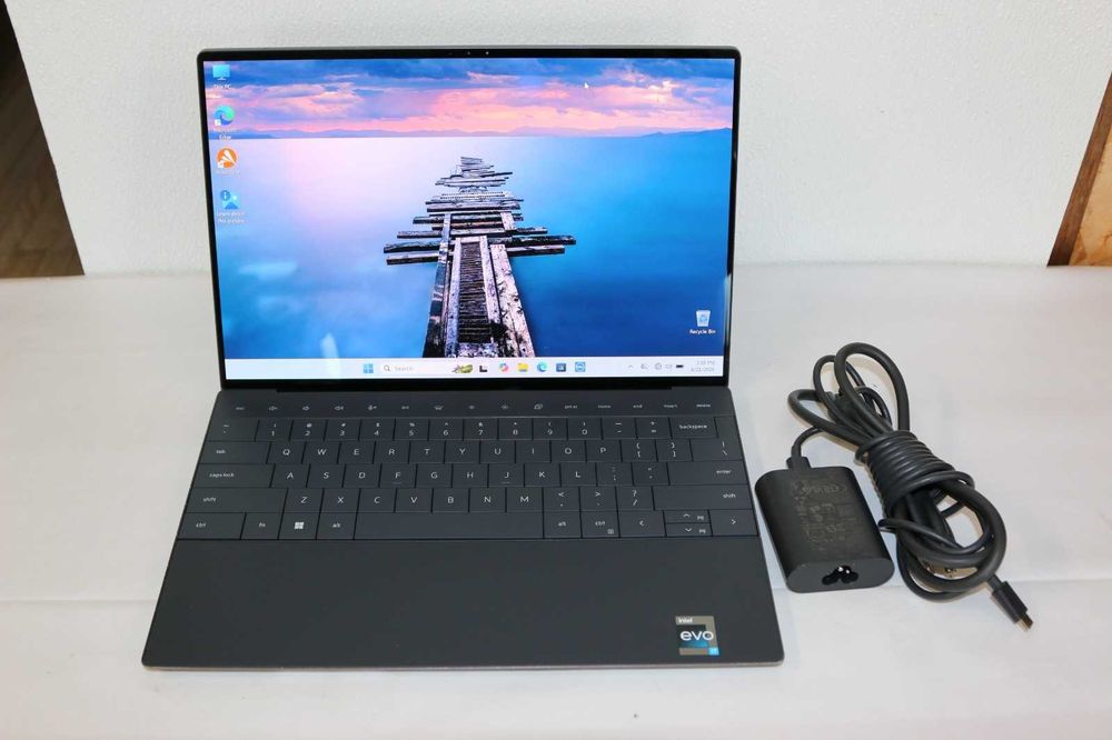 DELL XPS 9320 I7 1260p, 32gb DDR5, 512gb SSD, 3k OLED TOUCH, impecabil