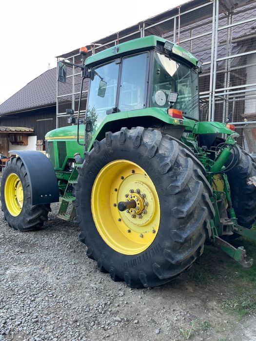 Tractor John deere 7700