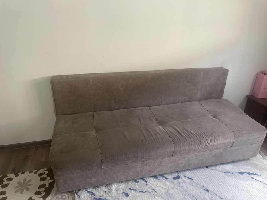 Диван сатылады