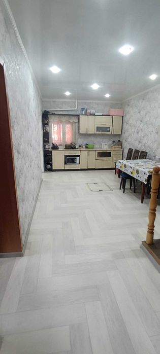 Двух уровневый дом район Рабочего Поселка