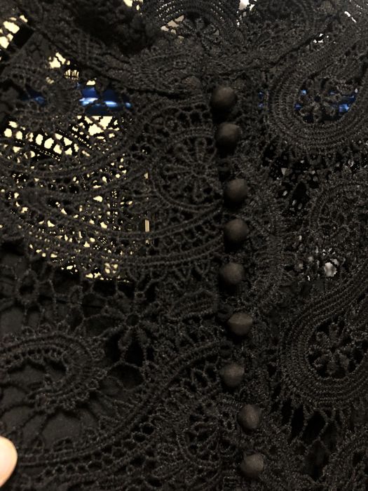 Продам платье кружева