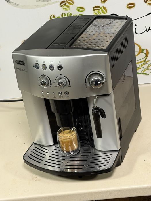 Кафемашина кафе автомат delonghi magnifica с гаранция