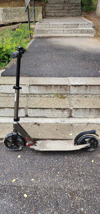 Trotineta OXELO piabila.