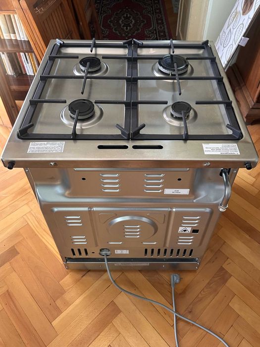 Aragaz mixt SteamBake AirFry 60 cm inox antiamprentă cu 4 ani garanție